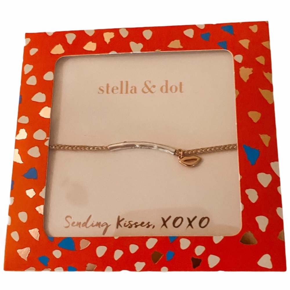Stella & Dot Sending Kisses Wishing Bracelet